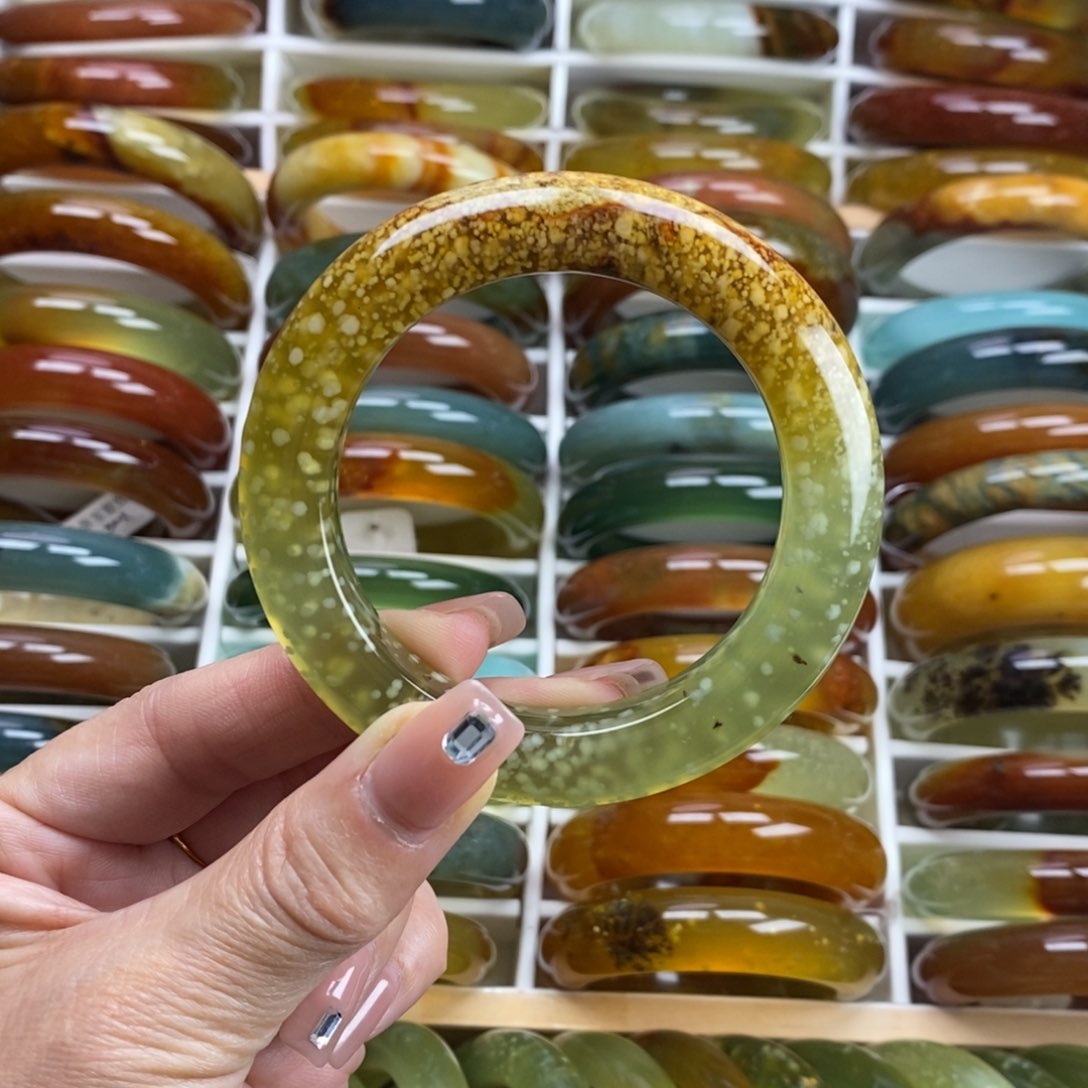 未镶嵌蛇纹石玉手镯54