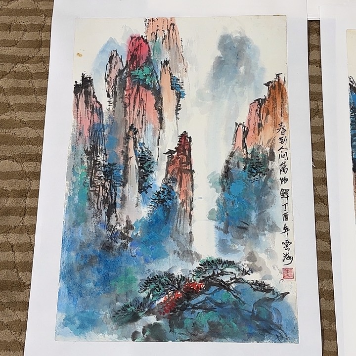 国画花鸟的翅膀是由两只