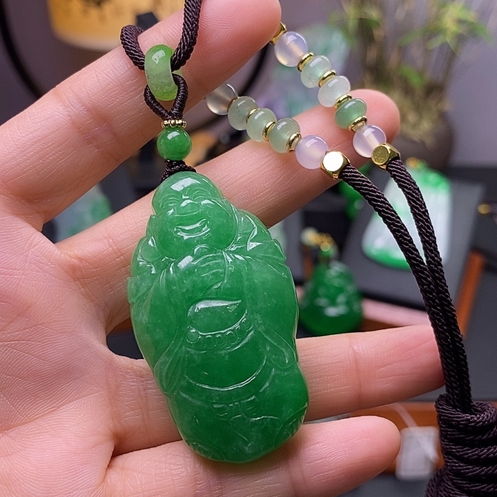 翡翠未镶嵌吊坠(赠链)