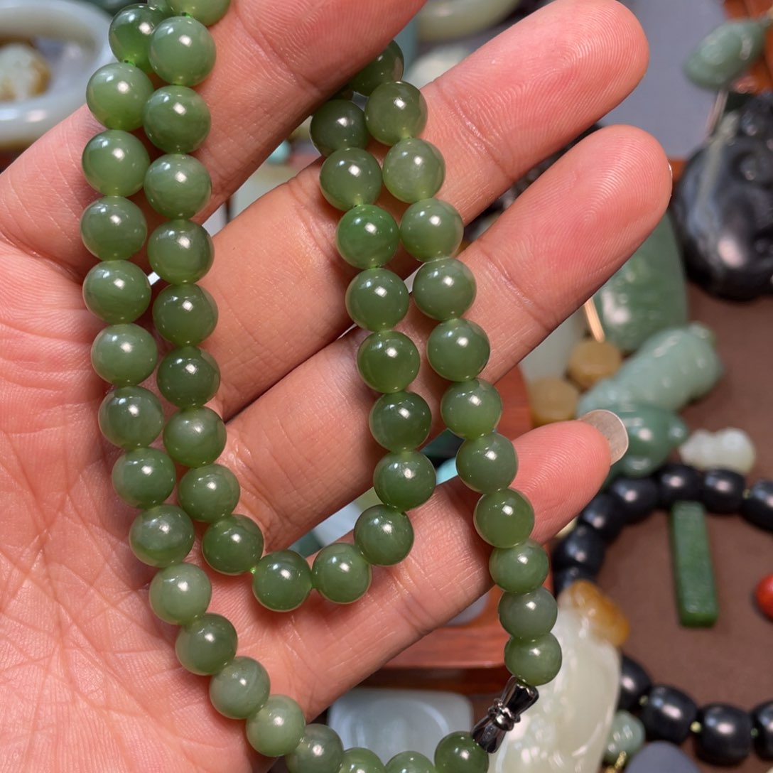 和田玉颈饰未镶嵌