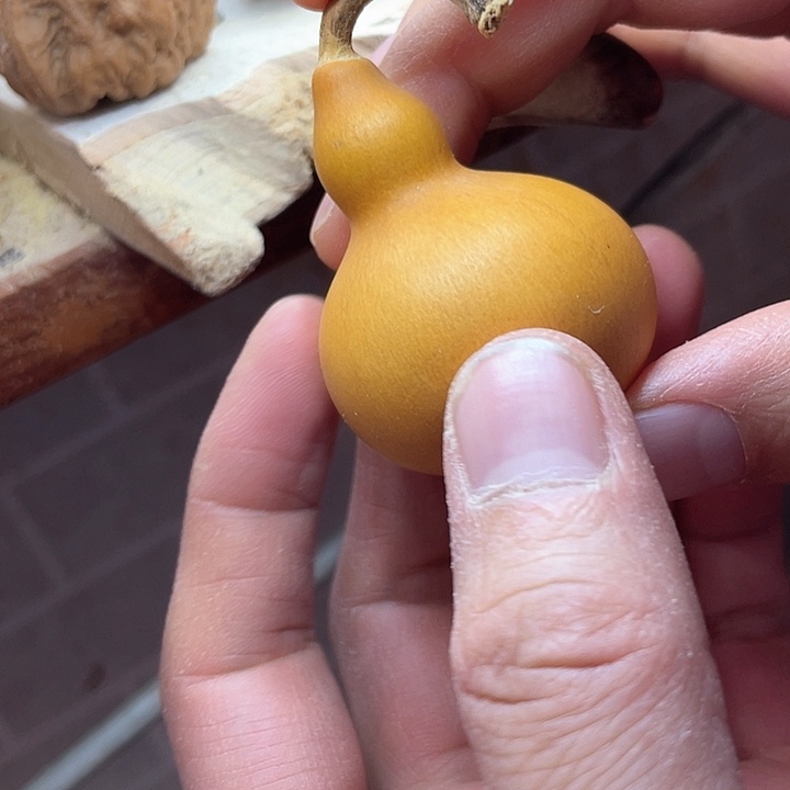 竹手工雕刻葫芦莲花图案