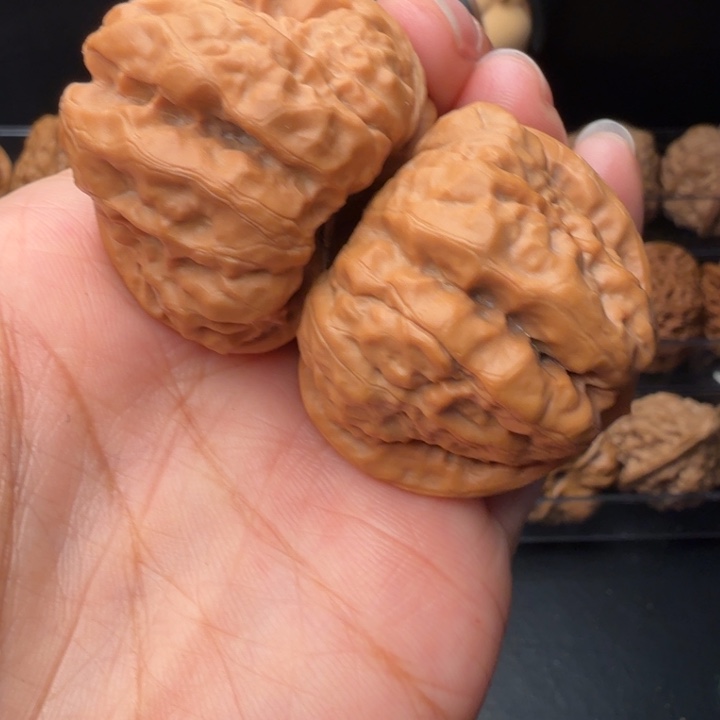 ****文玩核桃吊坠小樱桃