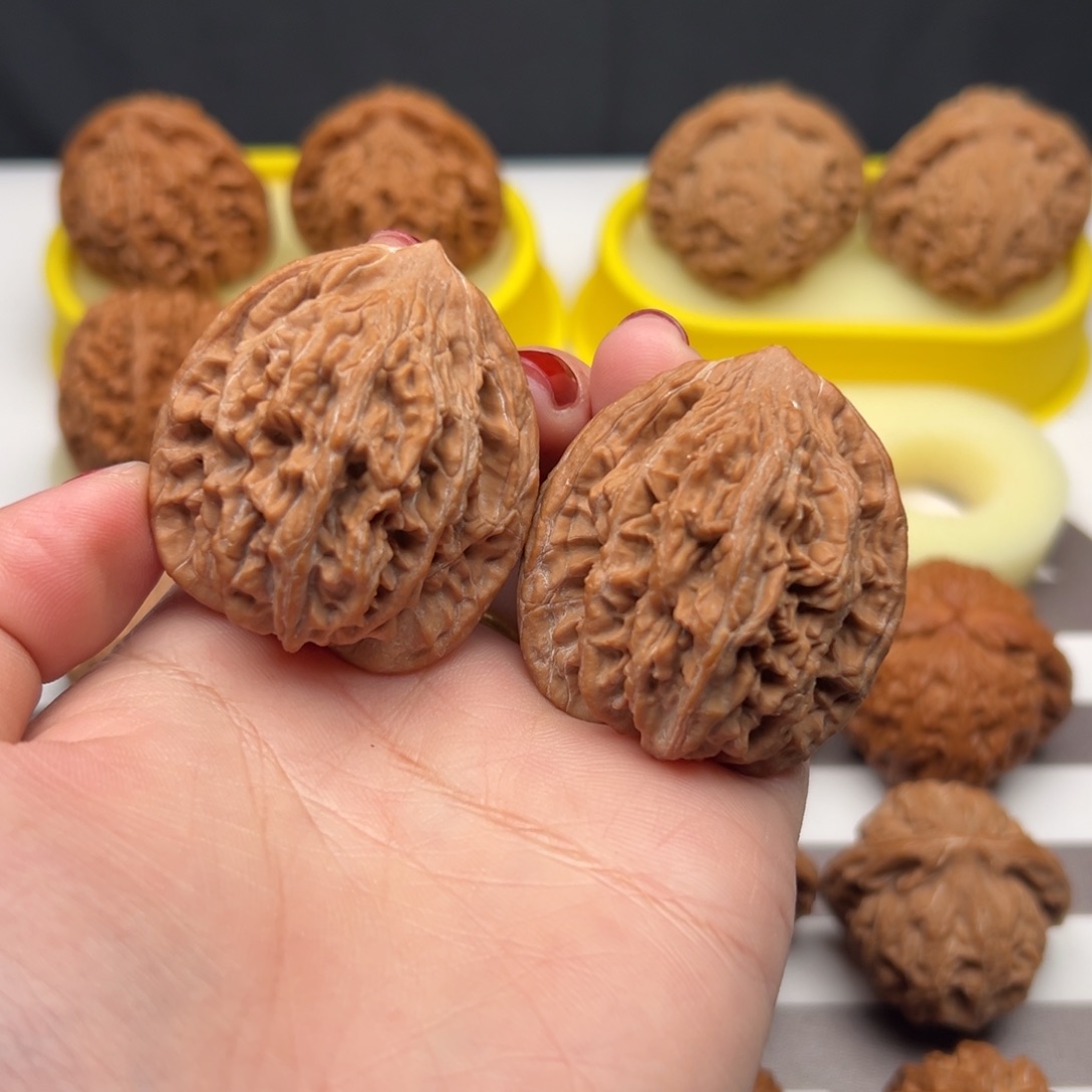 烟***雪文玩核桃把件40原桩麦虎