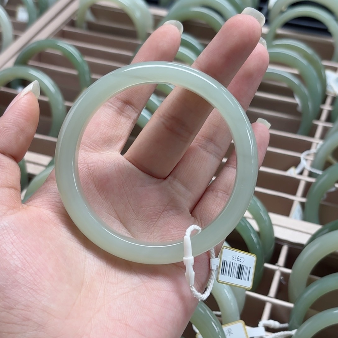 和田玉手镯未镶嵌花****5