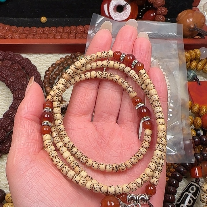 星月菩提吊坠星月菩提