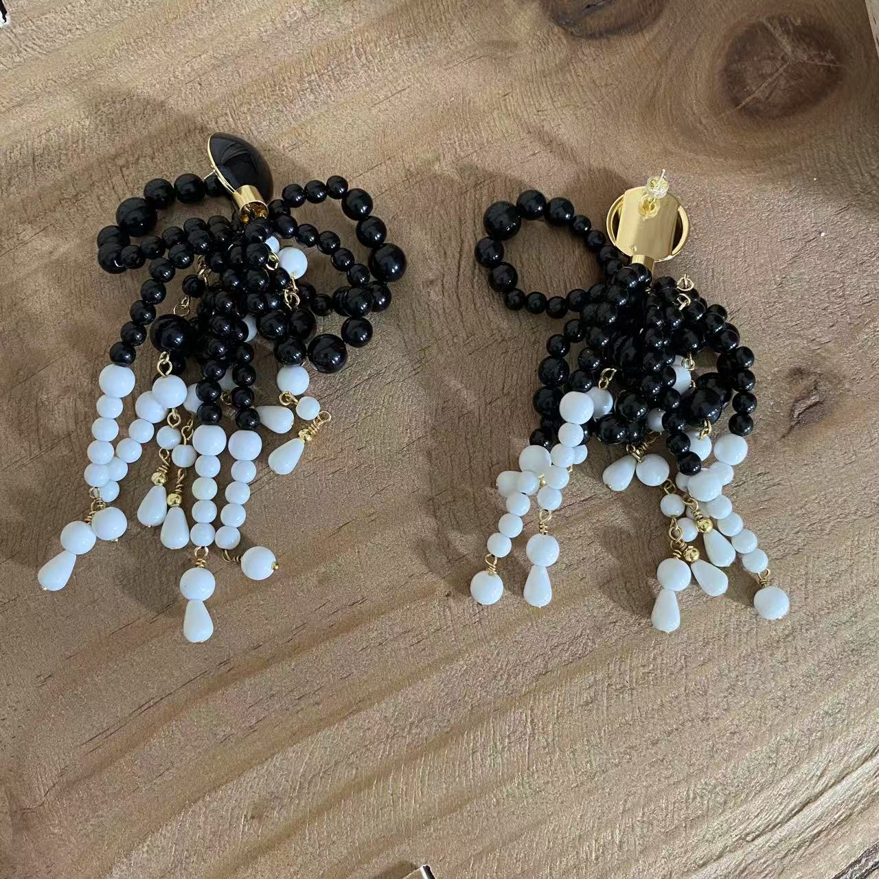 铜合金树脂耳饰 福利夏季新款轻奢气质复古珠珠耳环耳钉2ED1701