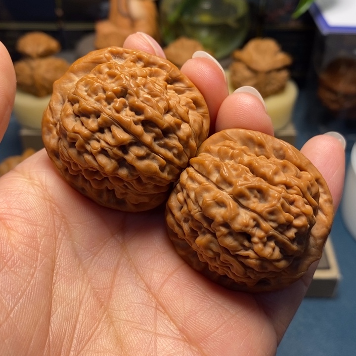 【闪购商品】把件文玩核桃莲花