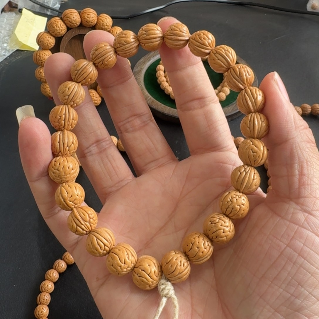 L***小桃核手串258手串