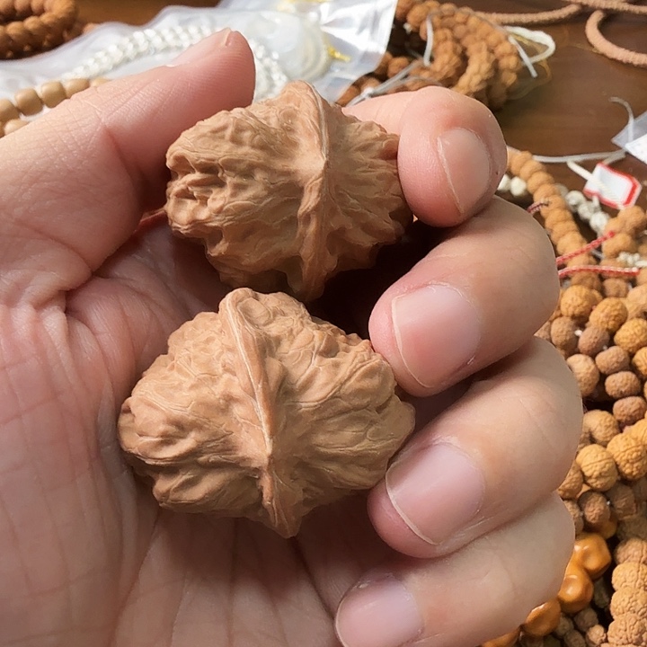 猴头核桃吊坠1……….