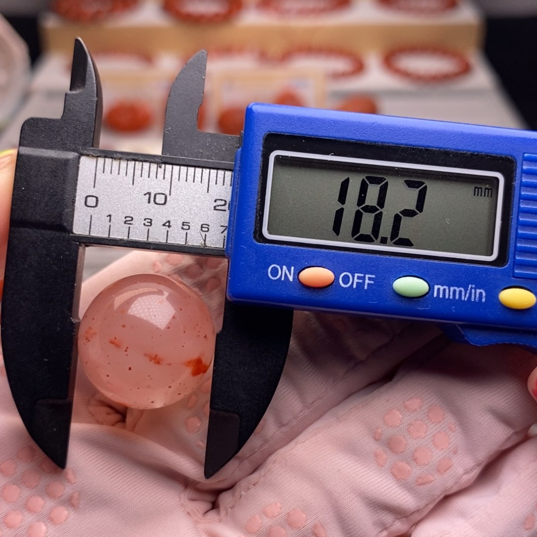 南红玛瑙配饰未镶嵌