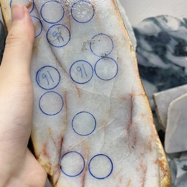 翡翠未镶嵌颈饰翡翠片料