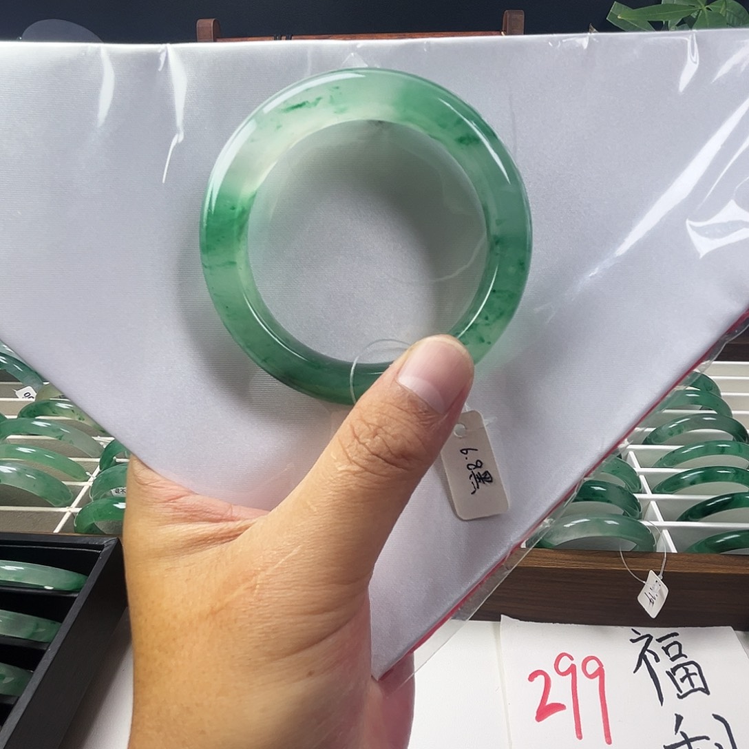 石英质玉手镯未镶嵌58.5