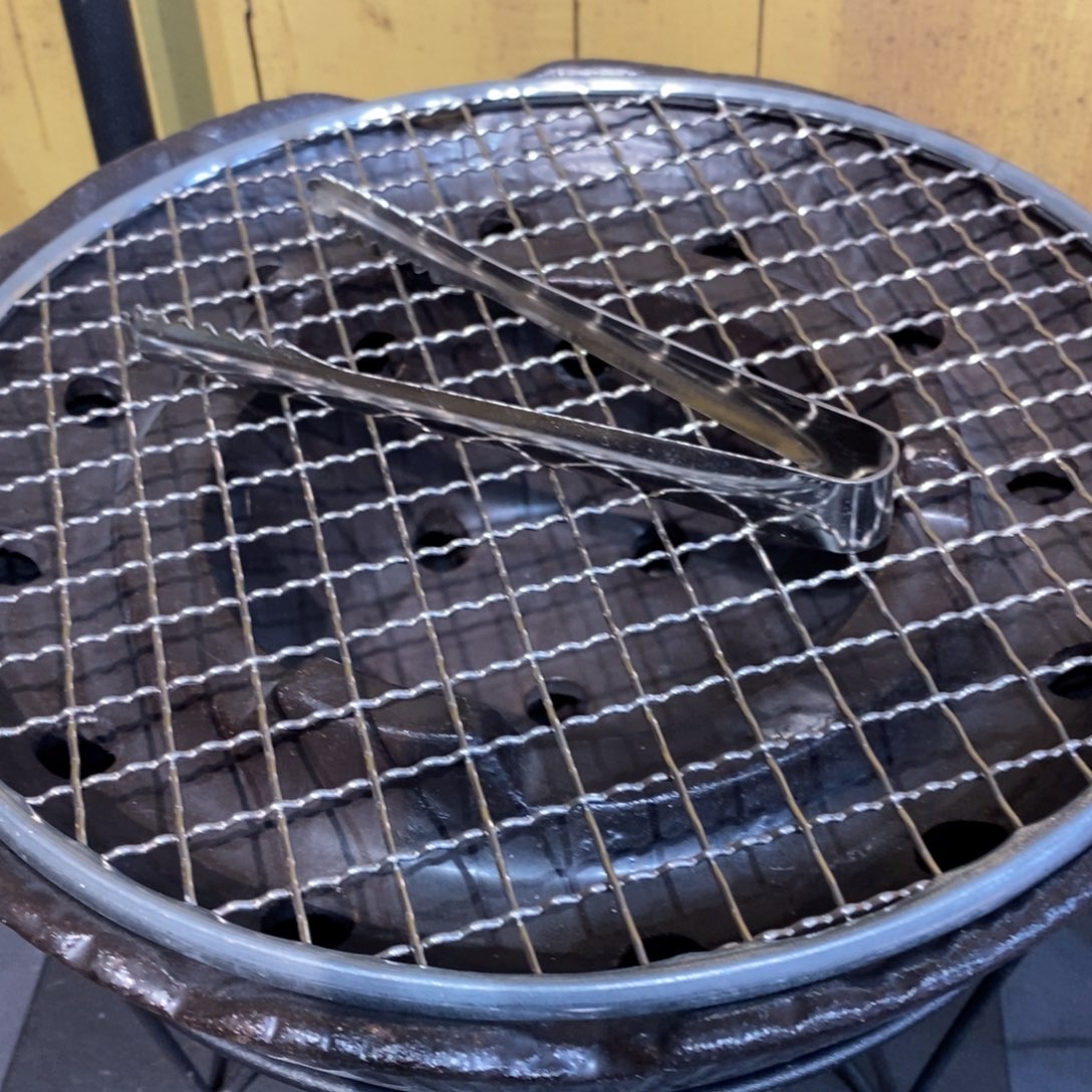 瓷片在家住一只狗狗和小老鼠