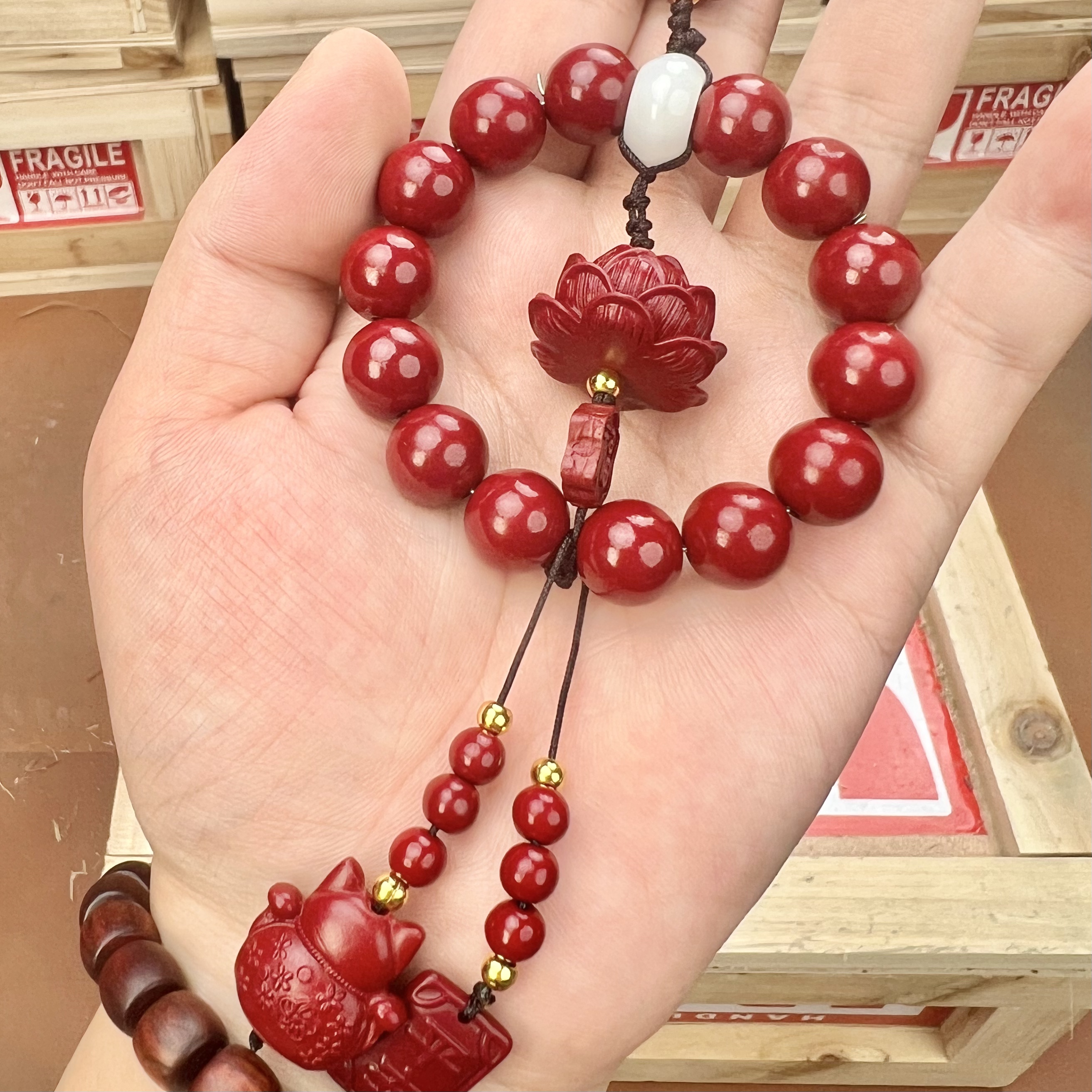 含辰砂工艺品莲花车挂S1191 无礼盒