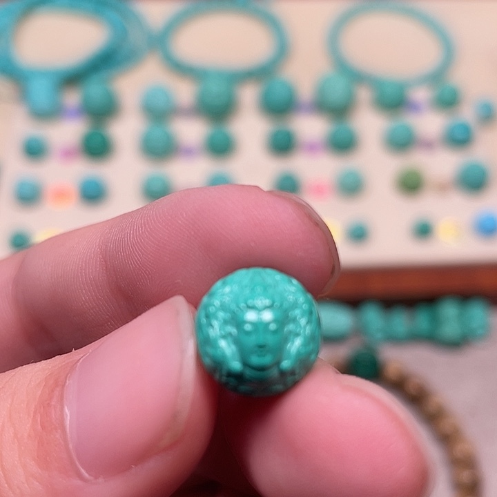 云见家匠心手工雕刻配饰，尺寸10.5