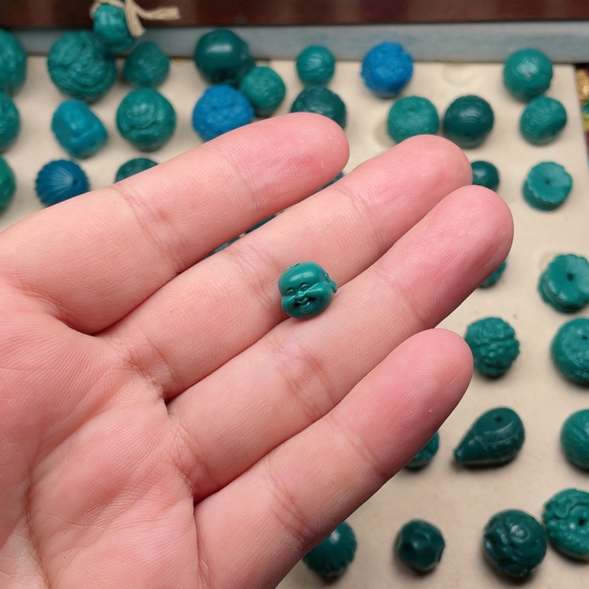 【闪购商品】玻璃颈饰弥勒佛尺寸10×9一个