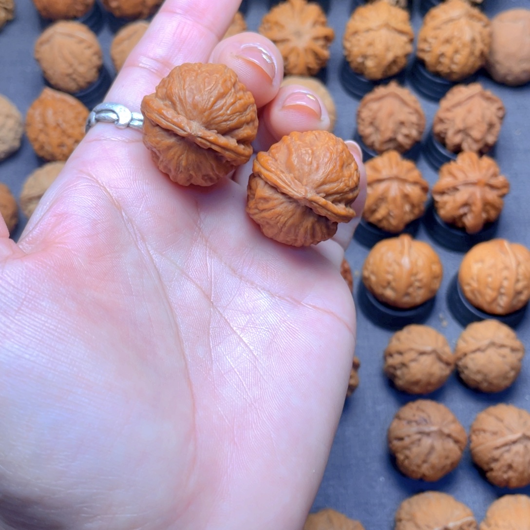 核桃文玩把件小肉丸