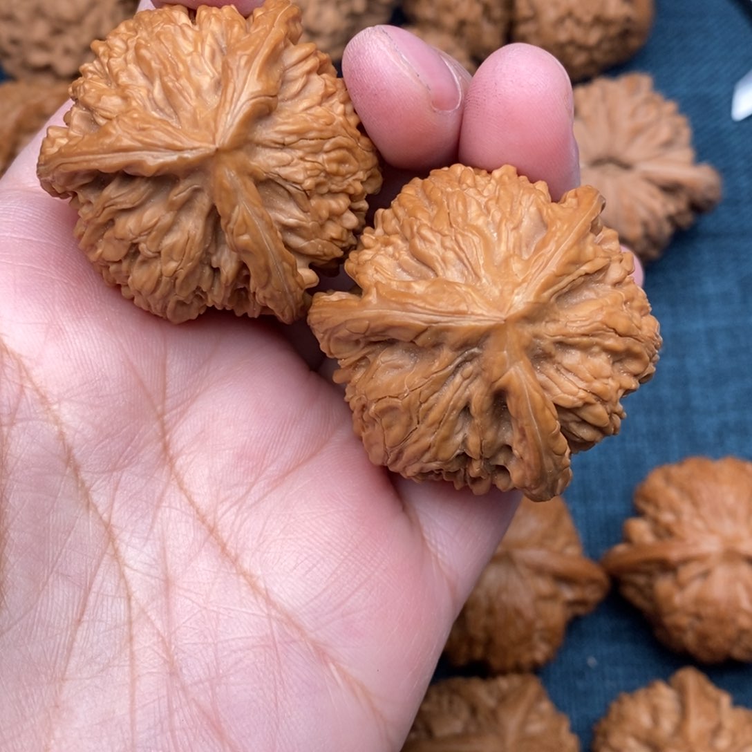 文玩核桃把件冲**鱼41毕业球奔全品