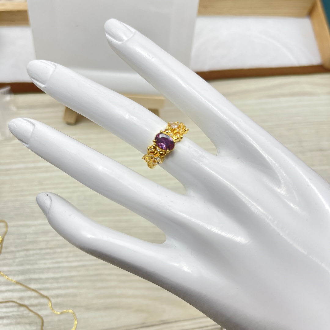 18K金 真金镶嵌戒指 【钢印：AU750+鉴定证书】编号：Z51