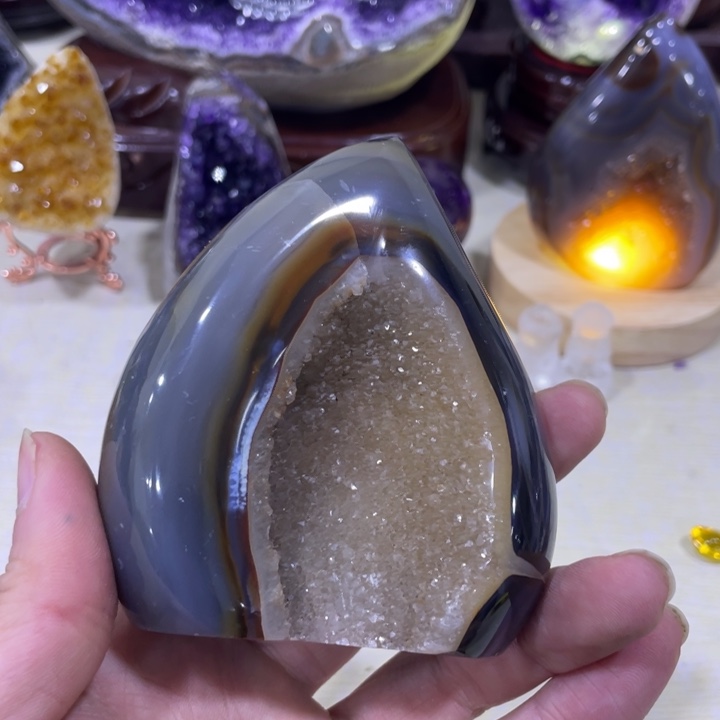 紫晶水晶摆件未镶嵌