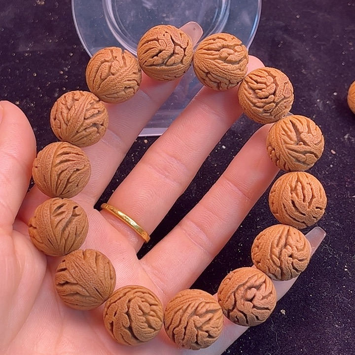 吊坠桃核博雅桃核18.1