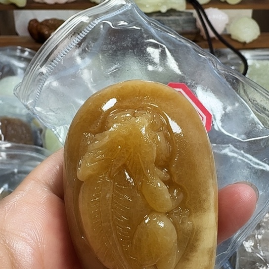 滚***尘砖雕石头手把件石头手把件