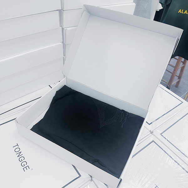 K44 春夏高级感轻奢短袖 圆领短袖T恤【XX61】