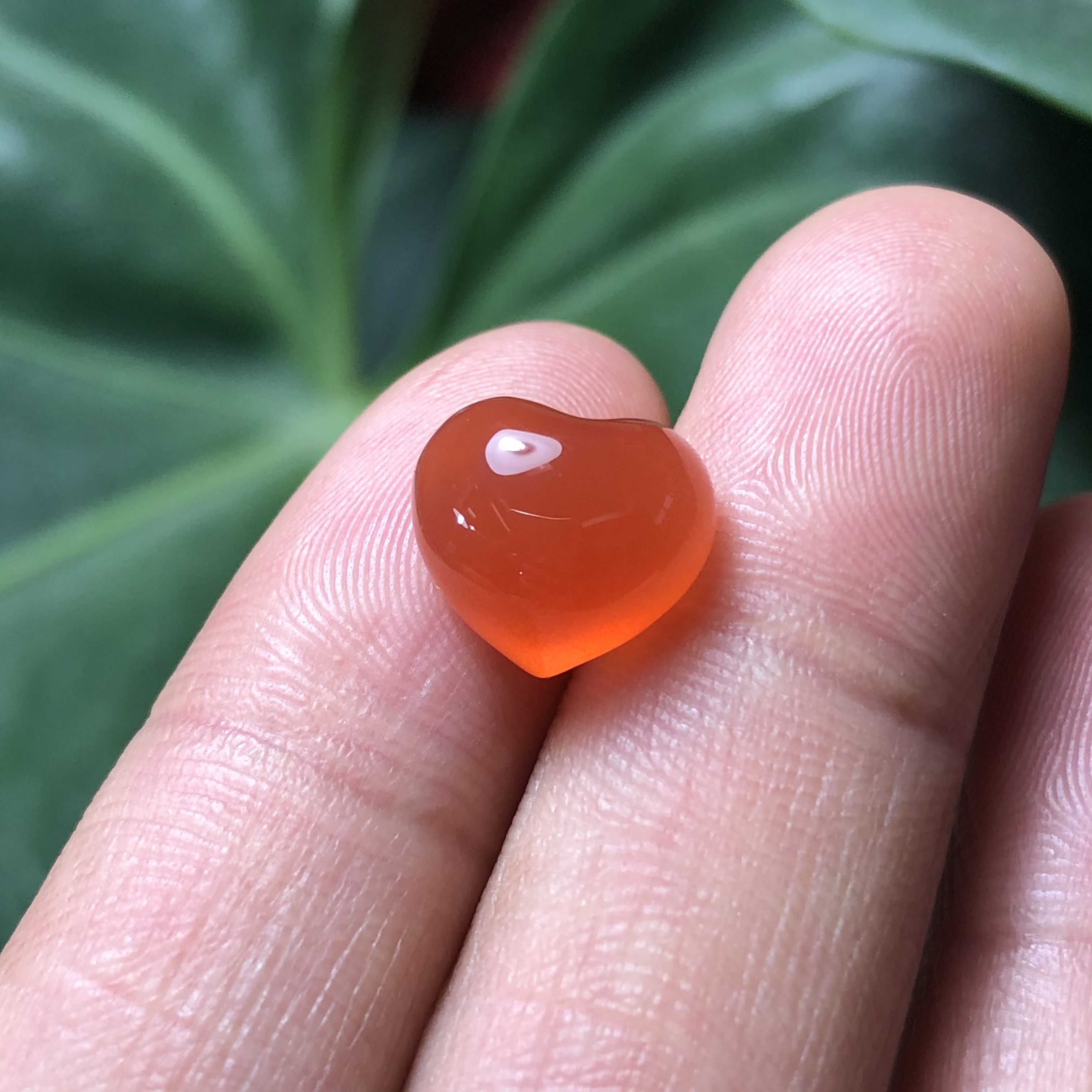 南红天然原矿冰红爱心戒面