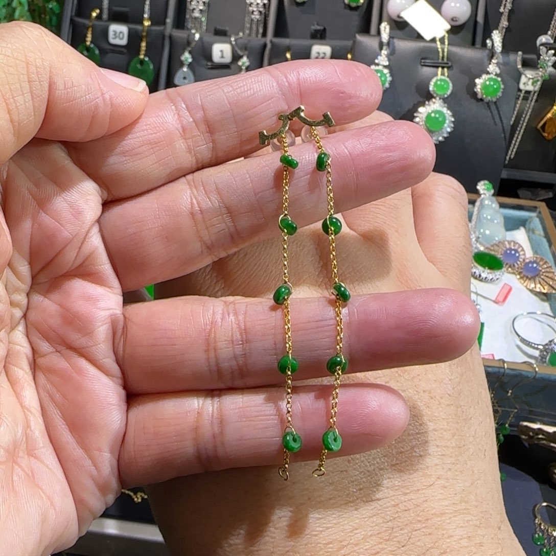 翡翠18K金镶嵌颈饰耳钉