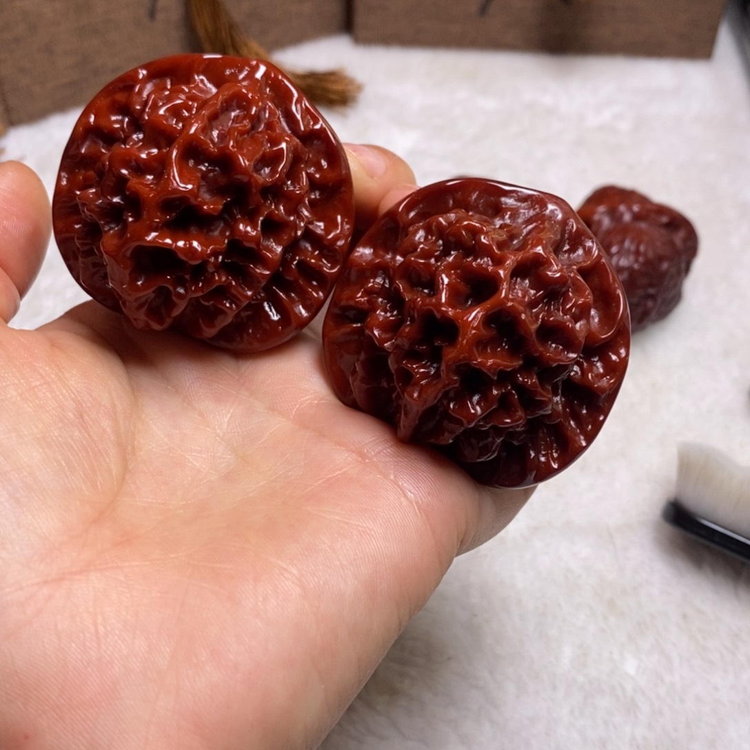 文玩核桃把件帝王