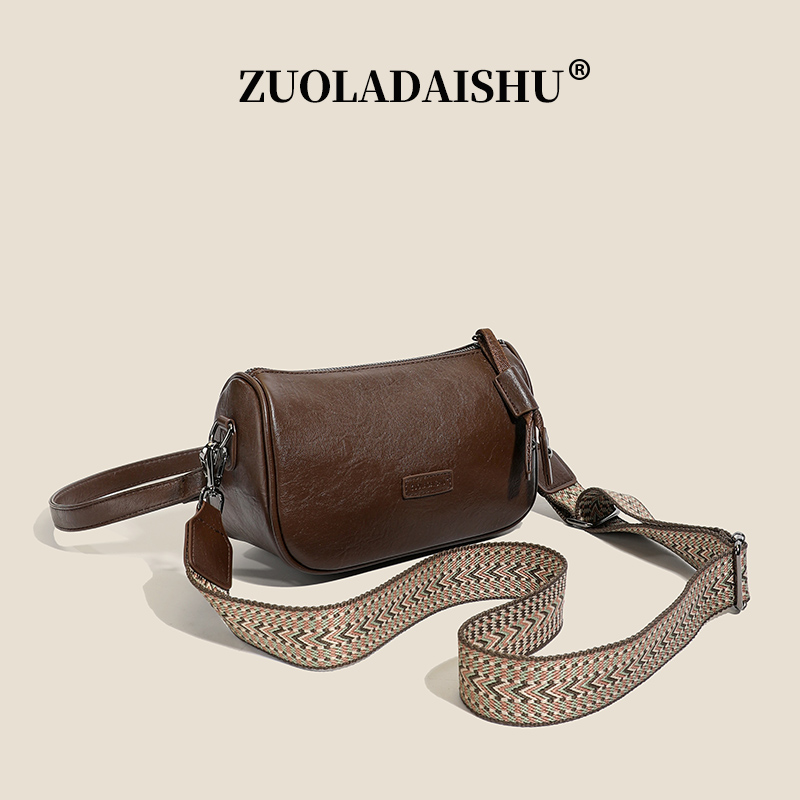 5个兜容量双肩带女包2026新款时尚软皮美拉德百搭斜挎包爆款小包