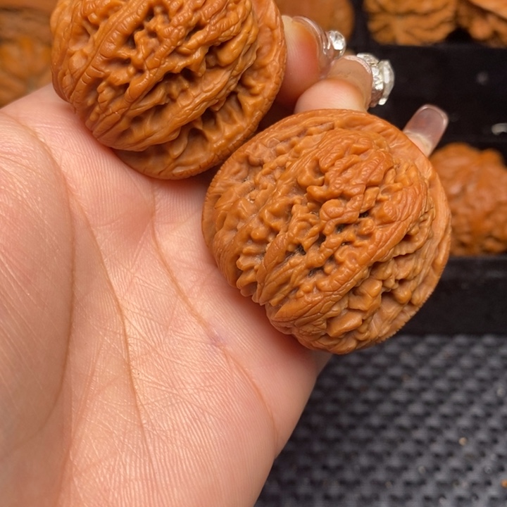 吊坠文玩核桃秦岭野生51