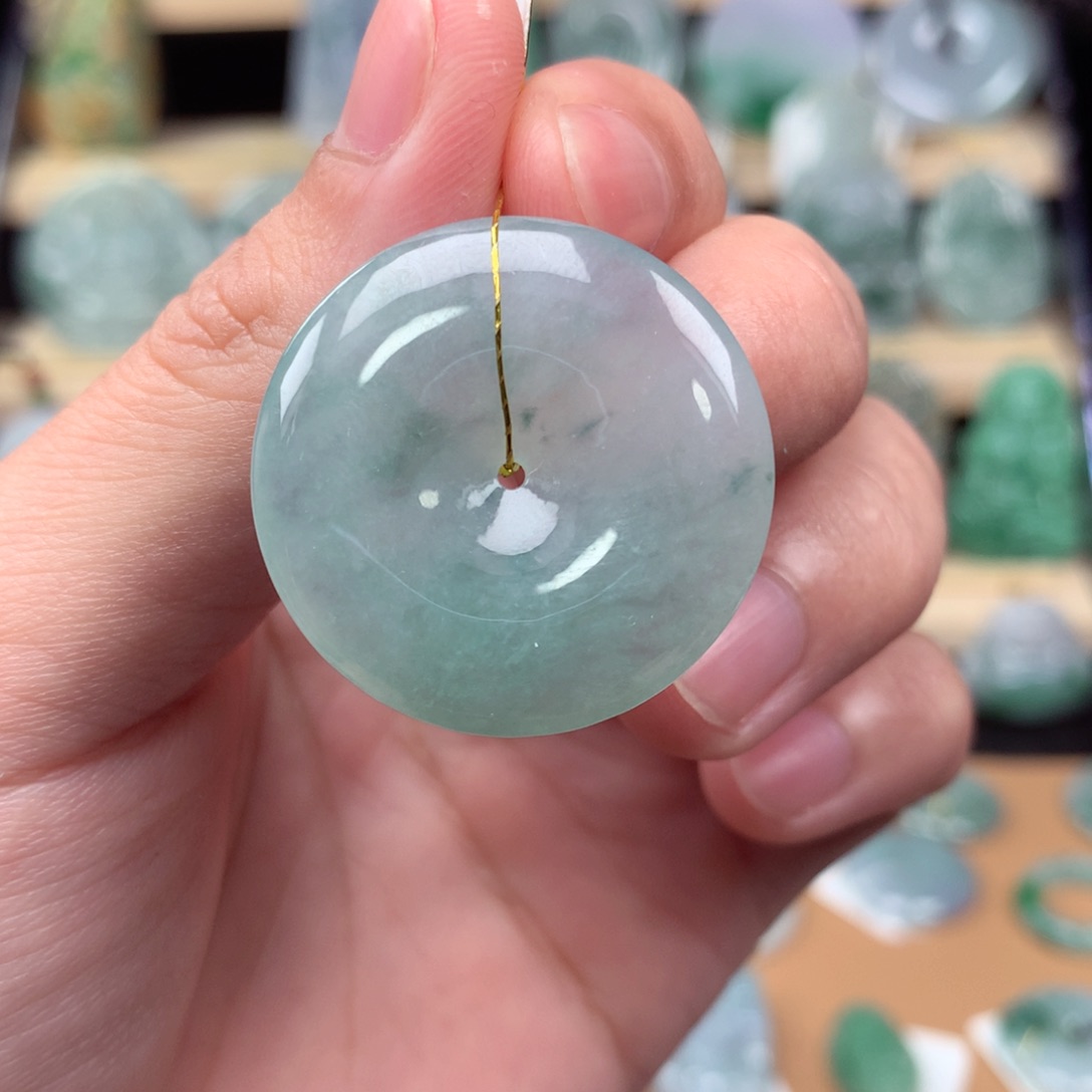 翡翠颈饰未镶嵌天然翡翠A货平安扣