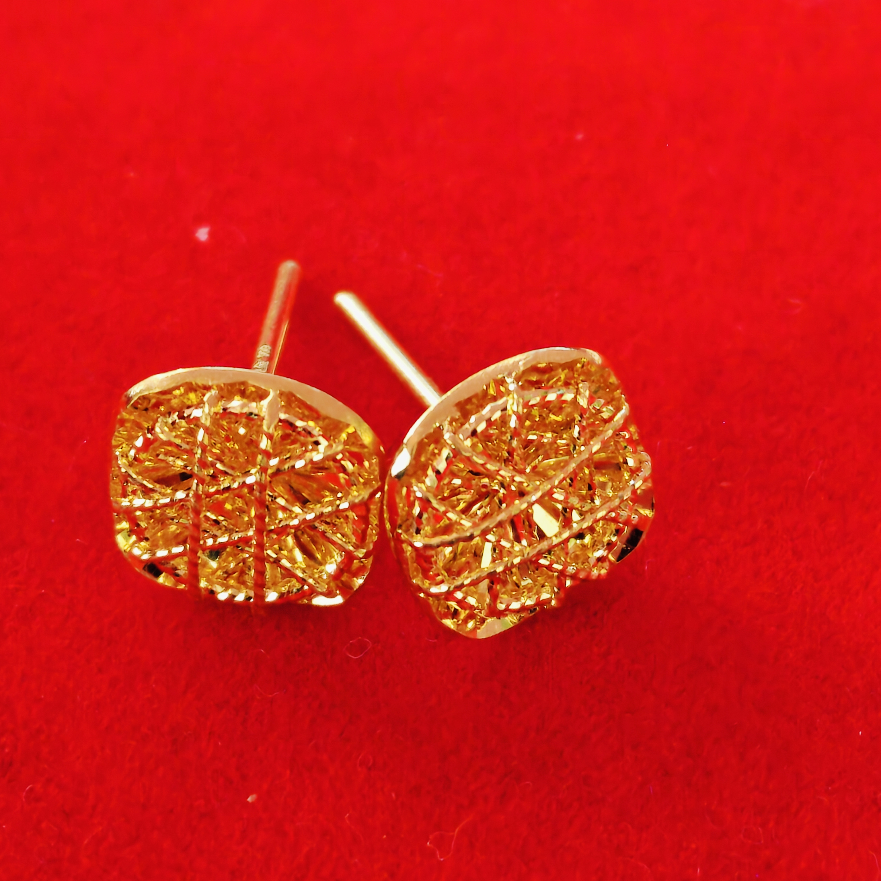 【莹莹专享】足金999饰品 方糖耳钉 GP 2.69