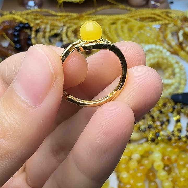 琥珀未镶嵌珠宝奇石