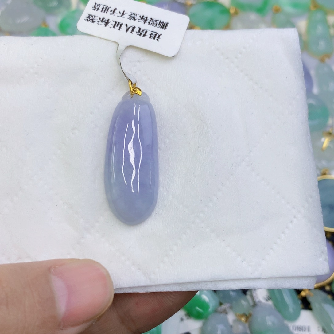 【闪购商品】颈饰18K金镶嵌翡翠w****b