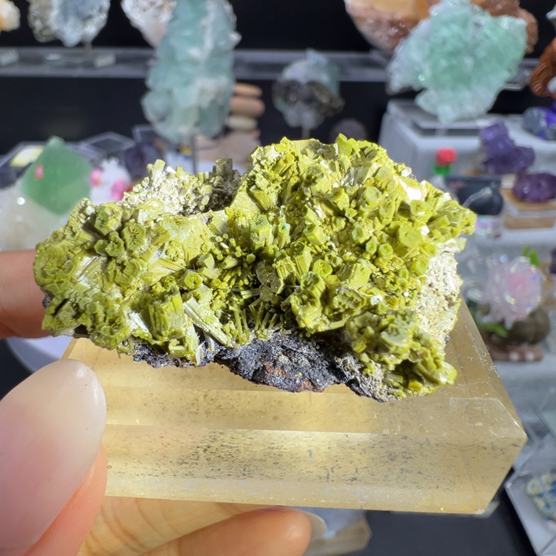 石材广西桂林磷氯铅12