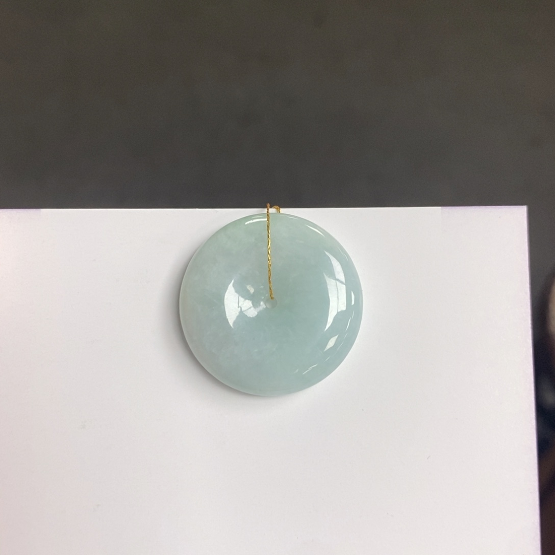 翡翠未镶嵌颈饰平安扣