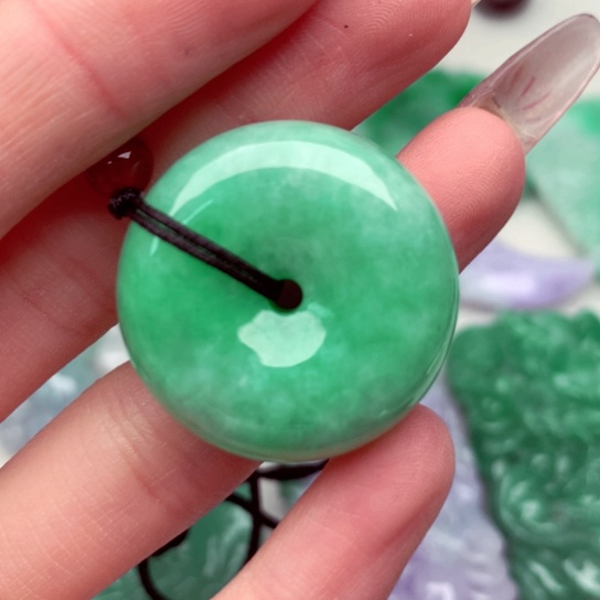 翡翠吊坠(不含链)未镶嵌