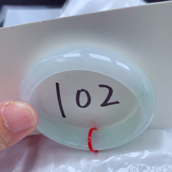 翡翠手镯（贵妃镯）未镶嵌翡翠