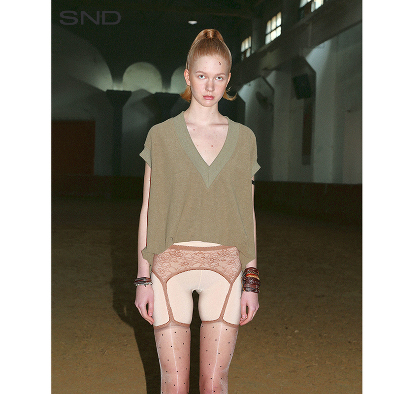 【1 COTHEN 设计师品牌】SND SS25 V领花苞背心