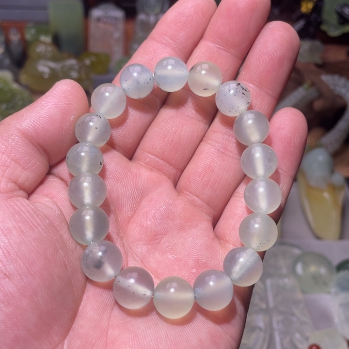 蛇纹石玉手串未镶嵌