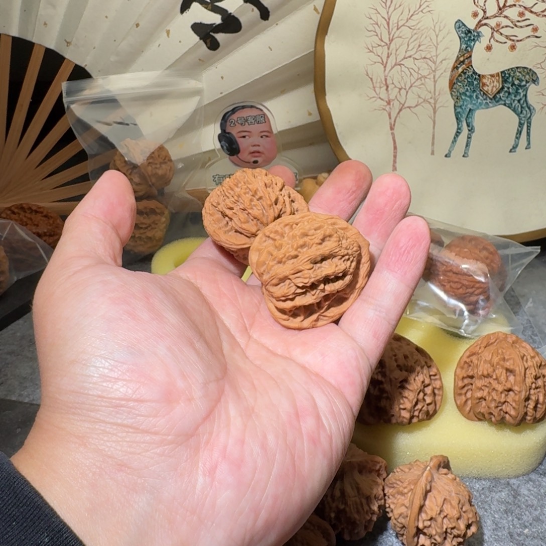 小***ㅤ文玩核桃吊坠虎头