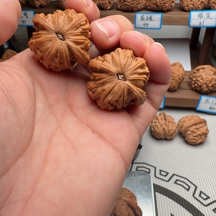 云***.把件文玩核桃磨盘