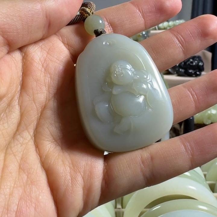 和田玉（糖玉）未镶嵌挂件