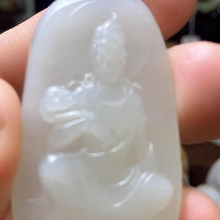 和田玉（糖玉）未镶嵌颈饰離**你