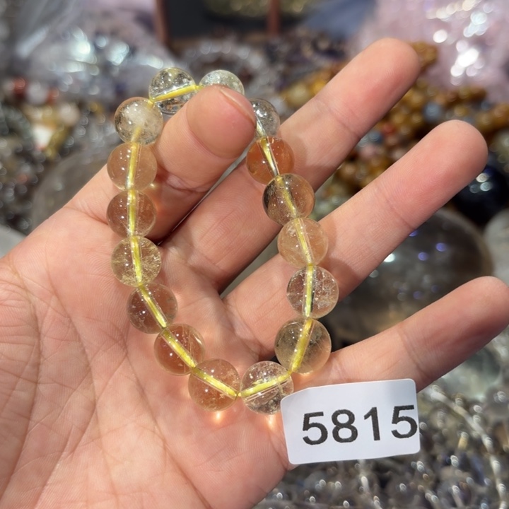 伊***n水晶手链未镶嵌水晶