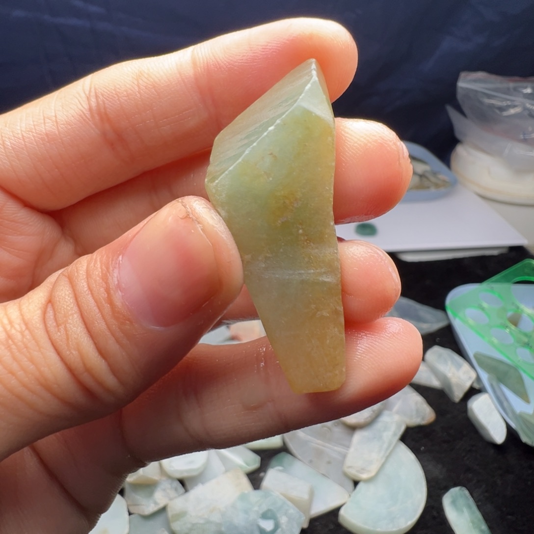 翡翠裸石缅甸翡翠A货