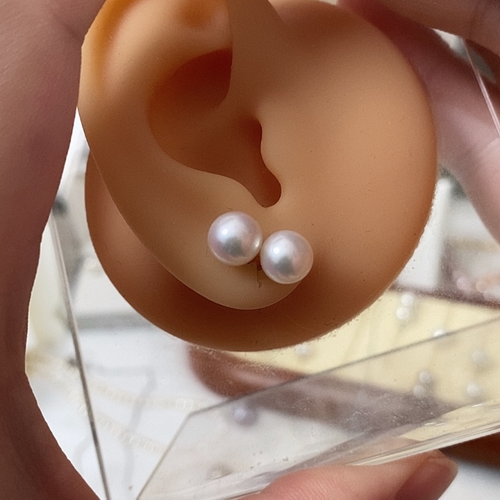 淡水珍珠银S925镶嵌耳饰