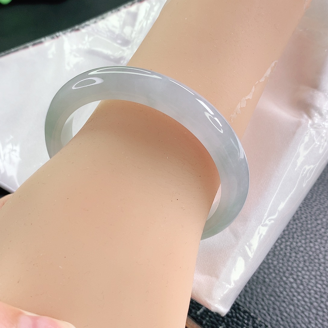 未镶嵌手镯翡翠56圈